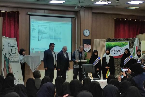 گرامیداشت هفته بسیج در دبیرستان قلم چی ناحیه دو شهرری 