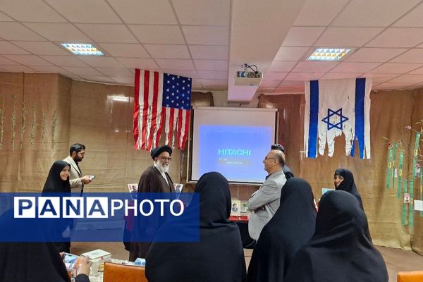 برگزاری و افتتاحیه نمایشگاه ریشه های مقاومت در مدرسه منتصرین شاهد ورامین