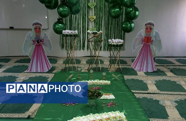 جشن قرآن پایه اول در دبستان دخترانه امام هادی (ع)