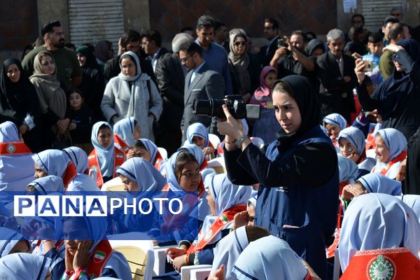تجلی اقتدار مردم بهارستان در راهپیمایی ۱۳ آبان