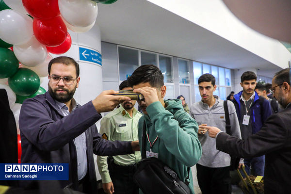 آیین بدرقه دانش‌آموزان و مربیان عمره‌گزار به سرزمین وحی