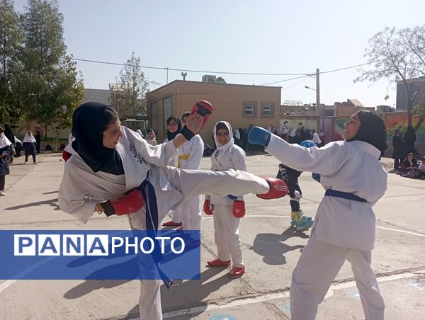 المپیاد درون مدرسه‌ای، یک روز پرنشاط در دبستان تکتم