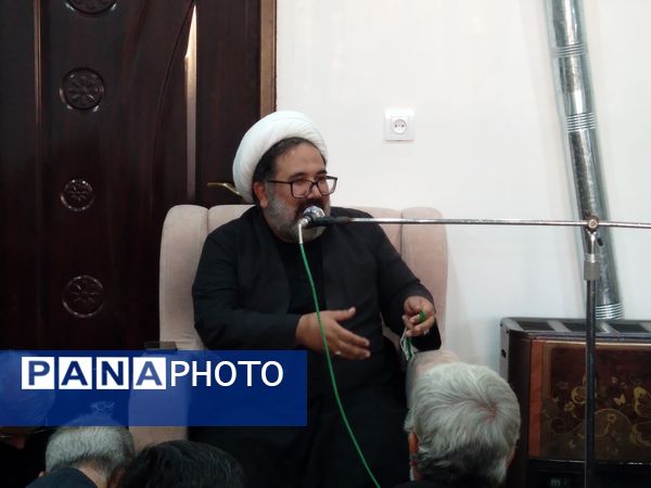 جلسه هفتگی هیات جوانان انصار الحسین هم زمان با عزاداری ایام فاطمیه در شهرستان خلیل‌آباد 