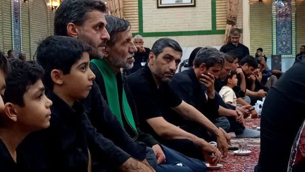 حضور حماسی جوانان و نوجوانان در شب هشتم محرم کاشمر