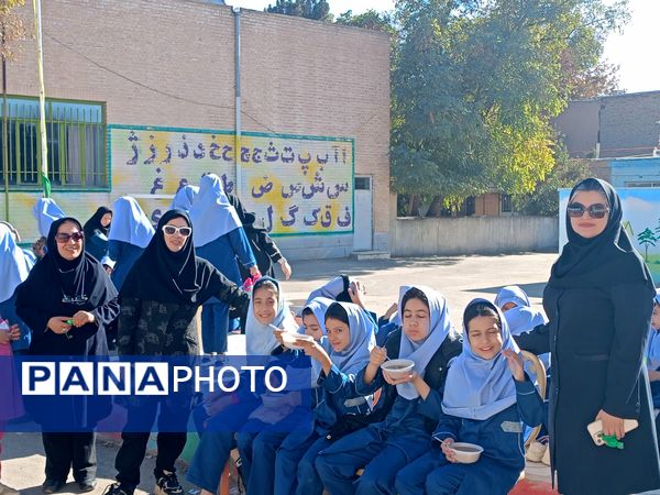 عزاداری ایام فاطمیه در دبستان  بنت الهدی صدر ۲