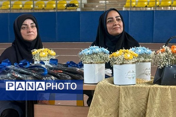 رقابت دبیران تربیت بدنی شهرستانهای تهران جهت راه یابی به مسابقات کشوری در ملارد 