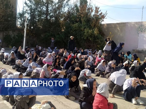 مانور زلزله در دبستان شهید نجفی فدافن