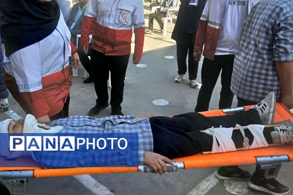 مراسم پدافند غیرعامل در دبیرستان بشارت بهارستاندو