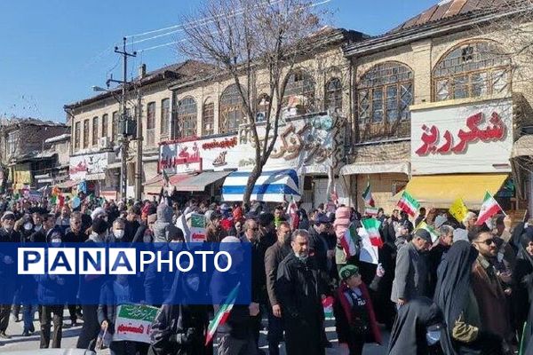 راهپیمایی باشکوه ۲۲ بهمن در کرمانشاه 