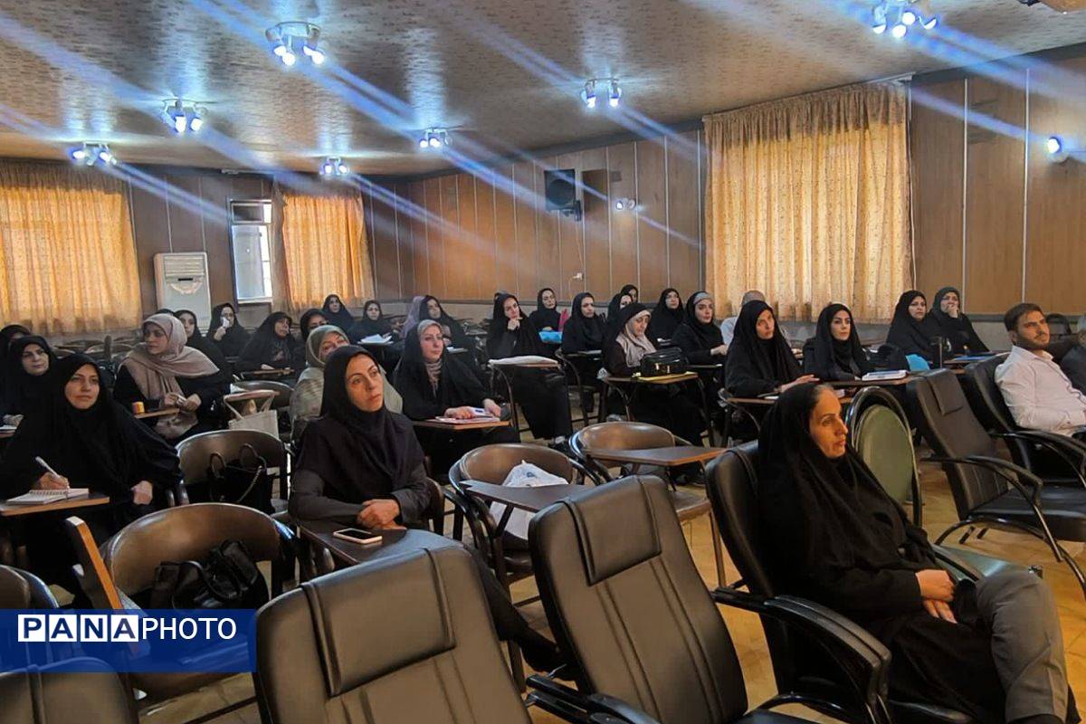 برگزاری جلسه هم اندیشی و انتخابات نماینده مراکز کودکستانهای ناحیه یک شهرری