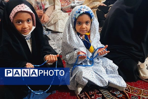 نماز عبادی جمعه این هفته با حضور پرشور مردم مؤمن و ولایت‌مدار ورامین 