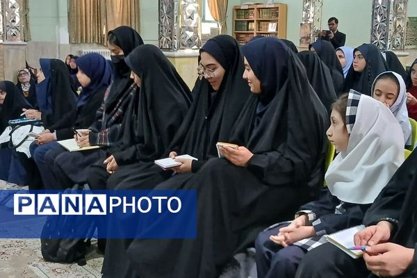 برگزاری جلسه توجیهی هیات‌های دانش‌آموزی دختران آموزش و پرورش ناحیه۶ مشهد