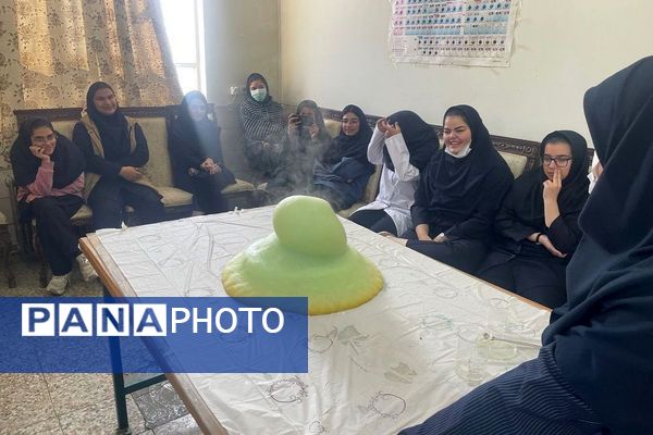 بازدید دانش‌آموزان فیروزکوهی از پژوهش‌سرای شهدای هسته‌ای 