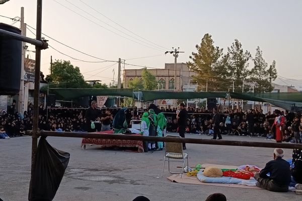 تعزیه خوانی روز عاشورا در دهستان رزق‌آباد