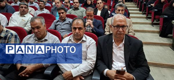 برگزاری جشن سپاس معلم در پلدختر و قدردانی از معلمان برتر