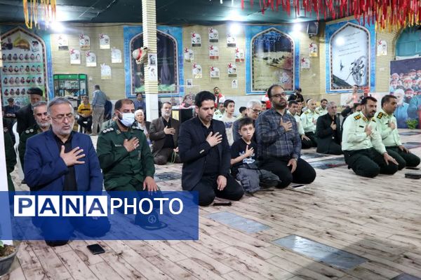  مراسم بزرگداشت رئیس‌جمهور شهید و همراهانش در گلزار شهدای شهرستان دلیجان