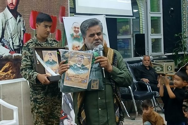 برگزاری یادواره شهدا در روستای بزنجرد 