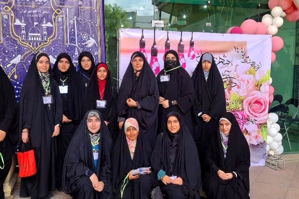 درخشش دانش آموز منطقه ۱۰ در رقابت‌های قرآنی استان تهران