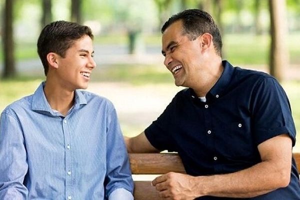 پشتیبانی عاطفی مهم‌ترین نقش والدین در پیشرفت تحصیلی دانش‌آموزان است