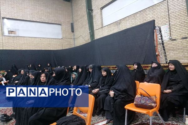 فرهنگیان آموزش و پرورش ناحیه سه در سوگ امام هشتم