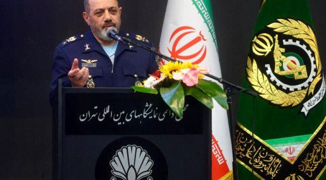 وزیر دفاع: سرریز دانش خود را در اختیار بخش غیرنظامی قرار می‌دهیم