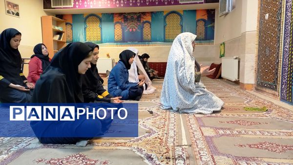 برگزاری محفل انس با قرآن در مرکز پرورش استعدادهای درخشان فرزانگان شهرستان ملارد