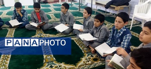 سومین جلسه گفتمان دینی در دبستان پسرانه فضیلت