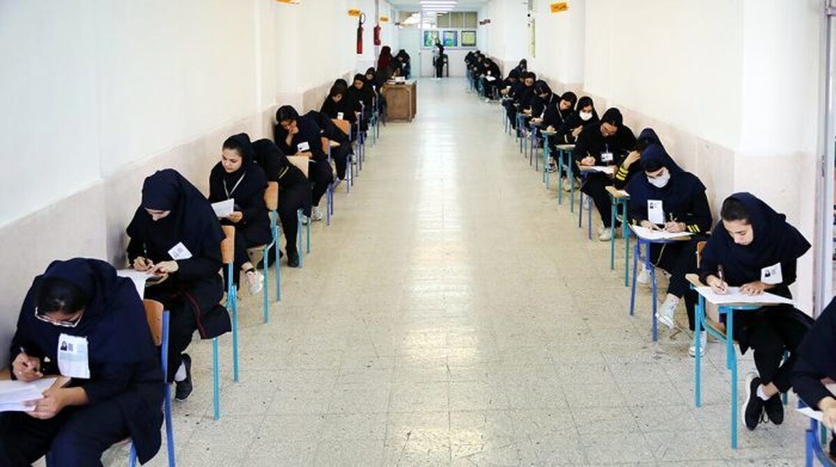 رقابت داوطلب دانش‌آموزان کلاس ششمی و نهمی در آزمون ورودی مدارس استعدادهای درخشان شهرستان اسلامشهر
