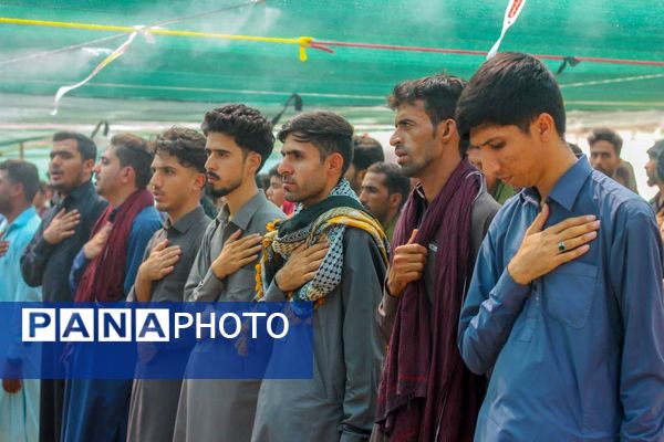 تجمع بزرگ عزاداران در روستای مزرعه شهید بهشت حاجی 