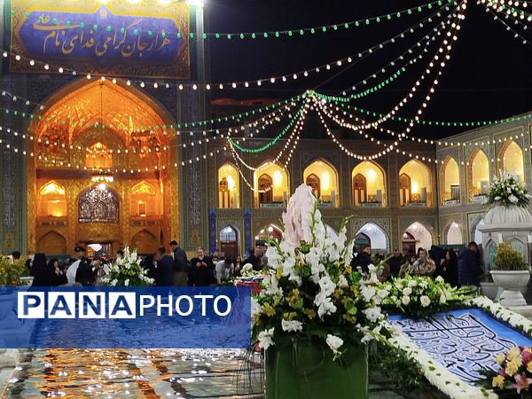 چراغانی دل‌ها در جوار بارگاه رضوی به مناسبت میلاد مولای متقیان  