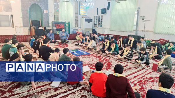 اعتکاف دانش‌آموزی در گرگان