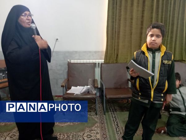 برگزاری صبحگاه مهدویت در مدرسه پیروزی