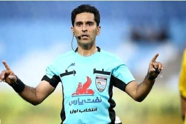 پیام حیدری بازی استقلال - آلومینیوم را سوت می‌زند