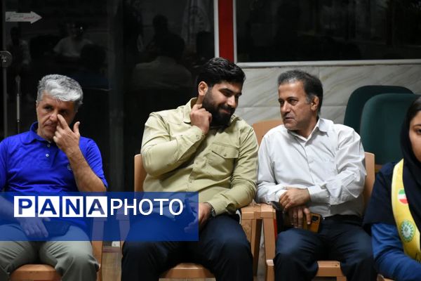 پیش‌اردوی ملی تشکیلات پیشتازان دختر در مازندران 