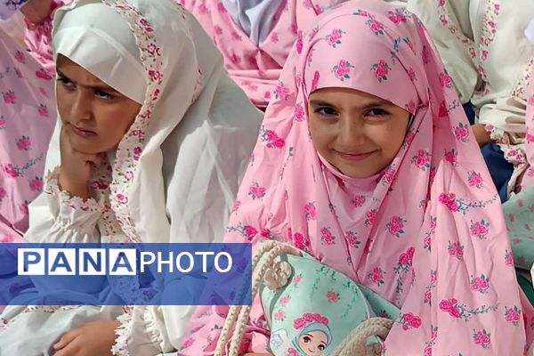 برگزاری طرح مصباح الهدی و نماز جماعت در دبستان شهید اول ۲ ناحیه یک شهرری