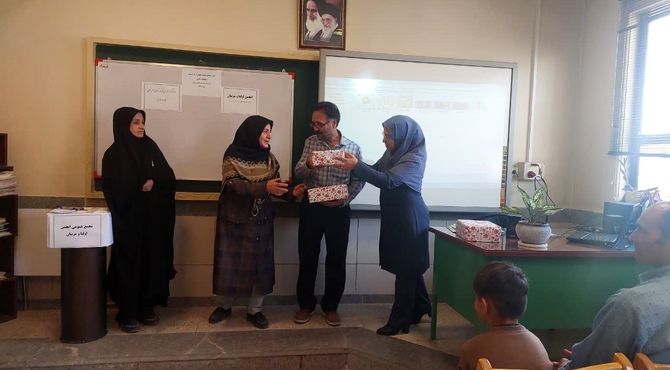 انتخابات اعضای انجمن اولیا و مربیان آموزشگاه زنده یاد خواهانی نیشابور