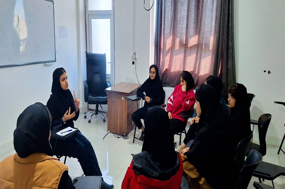 ضرورت برگزاری جلسات منظم شورا در دبیرستان شهربانو یاسوج