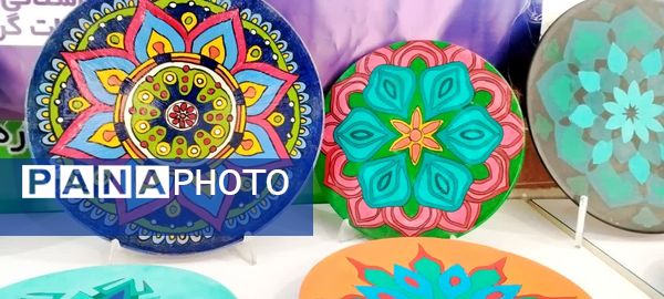 نمایشگاه  دستاوردهای علمی و تحقیقاتی دانش‌آموزان کلات