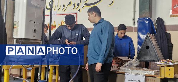 افتتاح نمایشگاه دست‌سازه‌های هنرجویان هنرستان‌های محمودآباد 