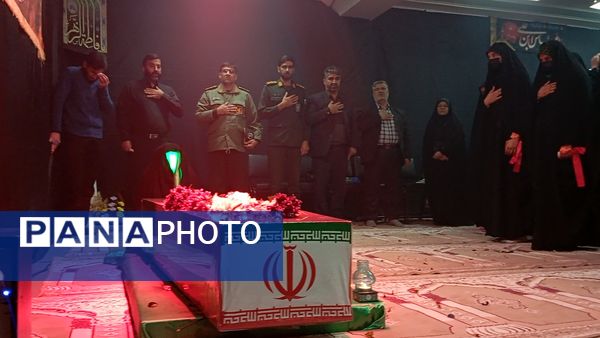رویداد «لاله‌های روشن» همراه با استقبال از شهید گمنام