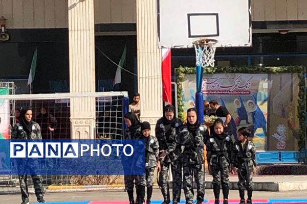 زنگ تحرک و تندرستی در آموزشگاه آرمینه مصلی نژاد ناحیه دو شهرری 