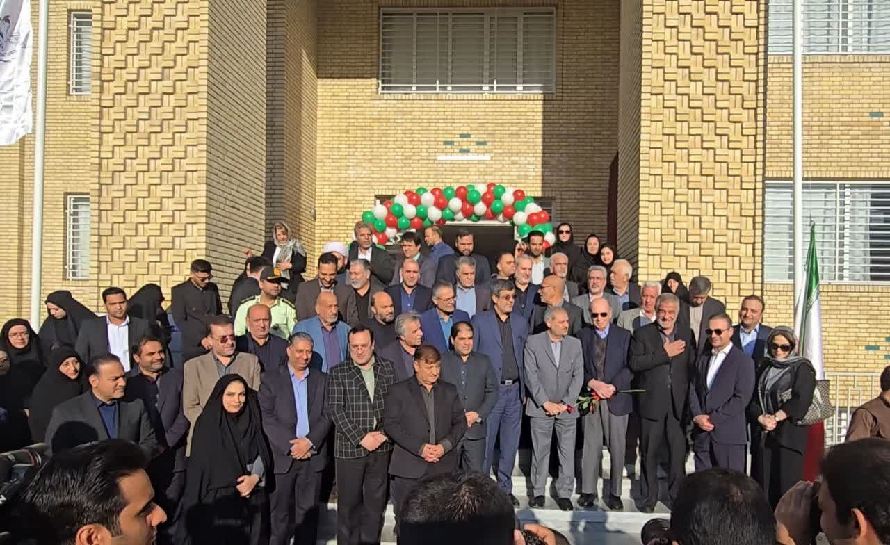 افتتاح مدرسه خیرساز ناحیه دو یزد با حضور وزیر آموزش و پرورش