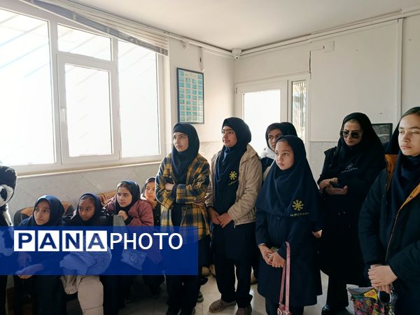 بازدید دانش آموزان دبیرستان فرزانگان از اداره هواشناسی خواف
