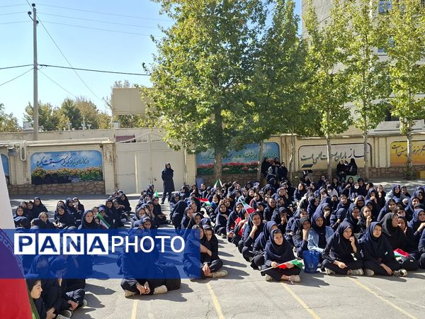 افتتاحیه مراسم المپیاد ورزشی درون مدرسهای در دبیرستان دخترانه خوارزمی ملایر
