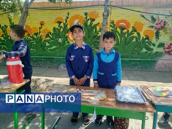 برگزاری بازارچه درون مدرسه‌ای در دبستان مبین شیروان