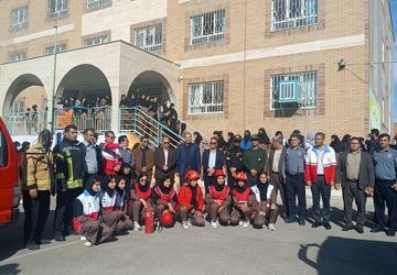 بیست‌وهفتمین مانور سراسری زلزله در مدرسه دکتر حسابی نورآباد