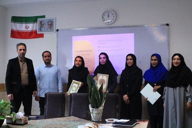  کارگاه دانش‌افزایی زبان انگیلیسی در دبیرستان‌ولایت بهارستان‌دو