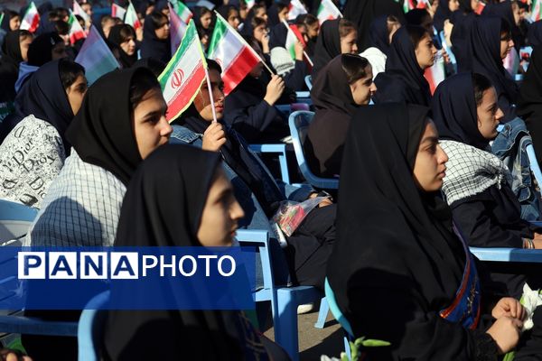یادمان زن و دفاع مقدس در آذربایجان غربی