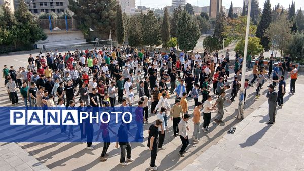 برگزاری مسابقات ورزشی دبیرستان معلم ساوجبلاغ در هفته تربیت‌بدنی