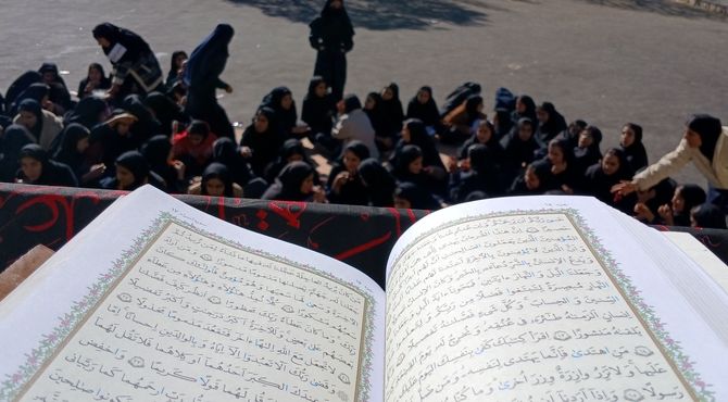 برپایی موکب عزا در سوگ مظلومیت بانوی دو عالم در مدرسه نرجس خاردان